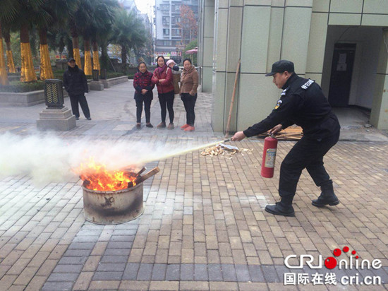 已过审【区县联动】【潼南】【区县联动列表】潼南消防深入辖区高层建筑开展培训演练