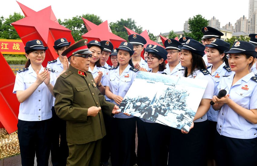 （B 社会广角列表 三吴大地南京 移动版）江苏省税务系统开展主题系列活动庆祝党的生日