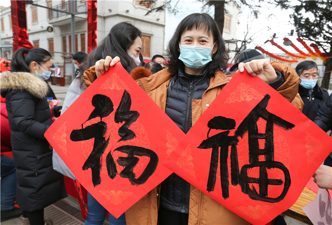 连云港市连云区文化科技卫生“三下乡”服务暖人心_fororder_BO4Q3753