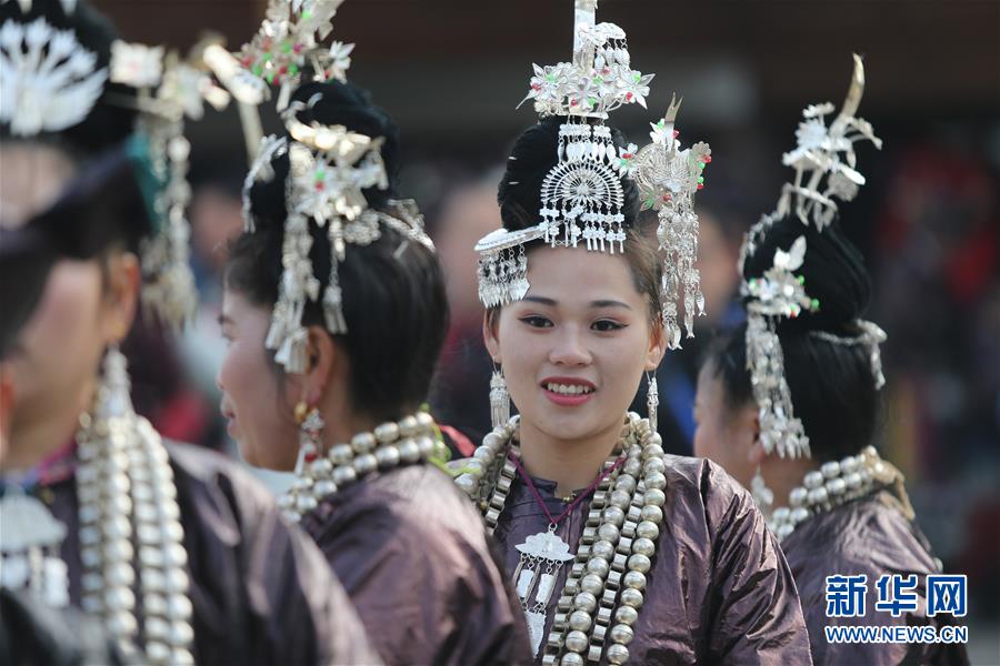 贵州黎平：“非遗”巡游闹侗年