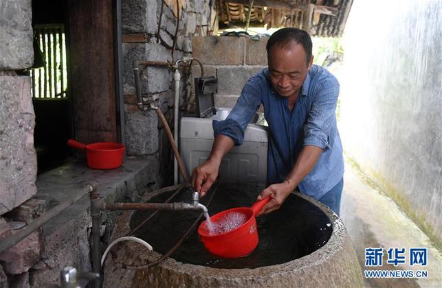 广西都安：大石山区会战“水贫困”