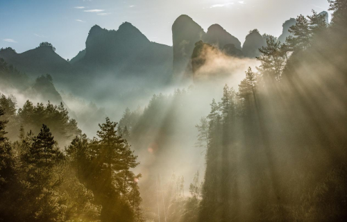 旅行探寻年味儿乐融融 春节打卡首选上饶铜钹山