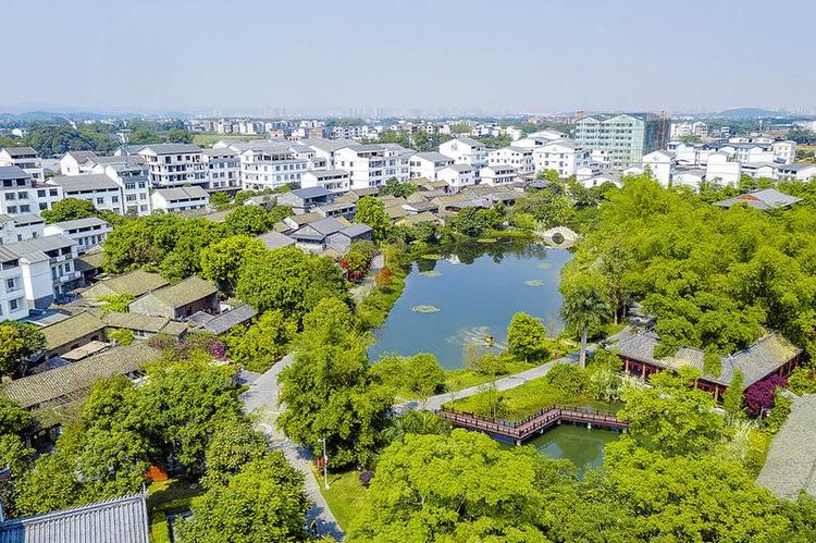 加快文旅融合步伐 建设区域性国际旅游中心城市