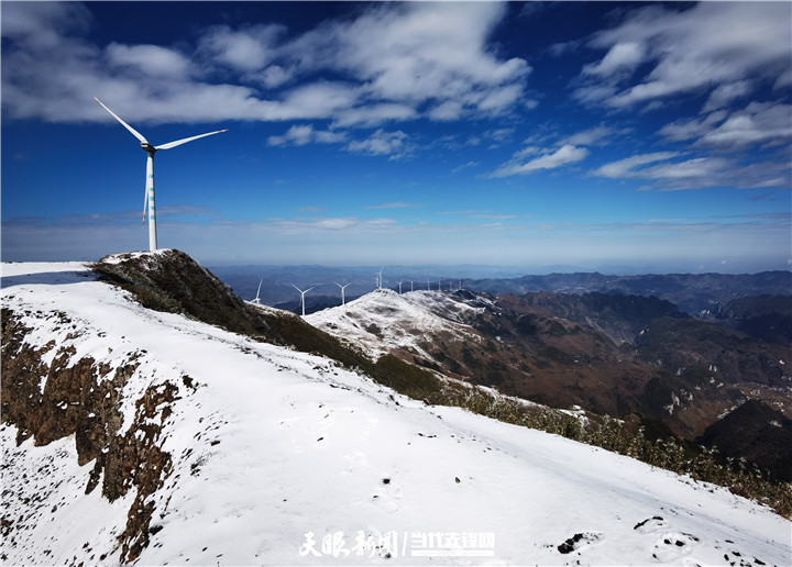 （中首）毕节赫章：韭菜坪雪后“雾凇”惊艳美景醉人