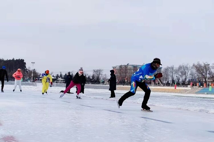 播撒冰雪运动“火种” 为文旅强县贡献农商力量_fororder_微信图片_20220122111832