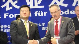 Yangling Connects China and the World on Agriculture_fororder_CqgNOlkiTRKAWsDsAAAAAAAAAAA294.600x400