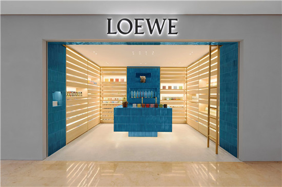 LOEWE罗意威香氛全球首家独立精品店亮相南京德基广场_fororder_图片1