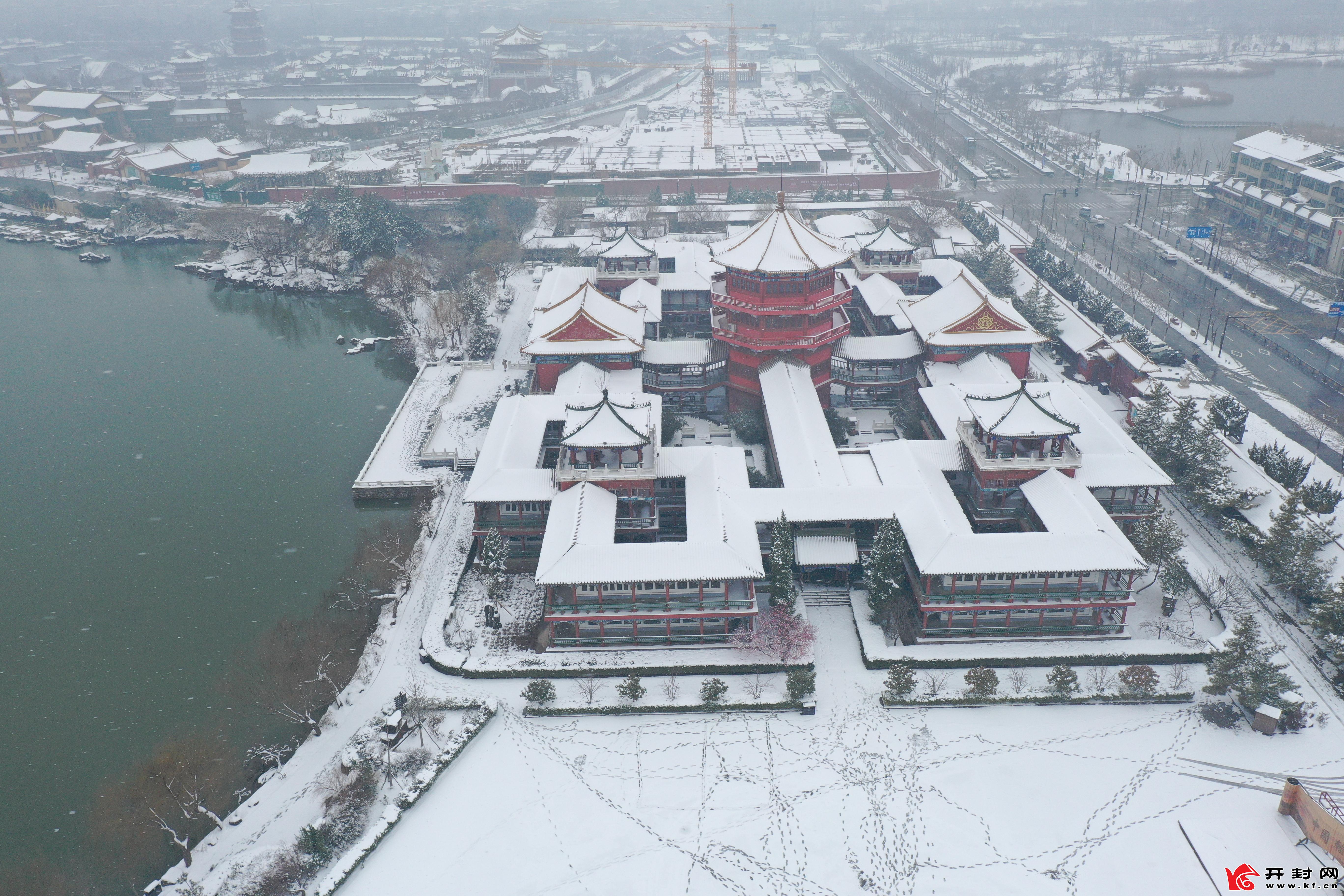 航拍开封雪后美景