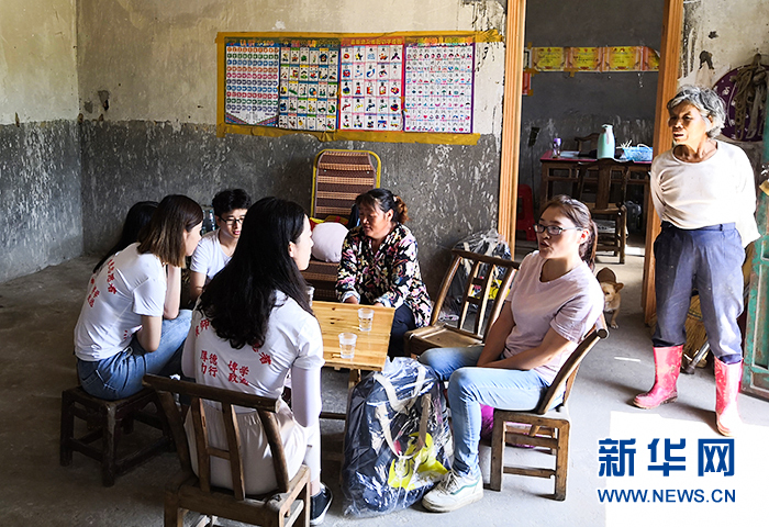 “微光”照进大别山乡村小学