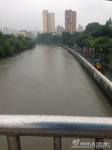 南方降雨暂减弱 华北干热华南闷热最高温超30℃