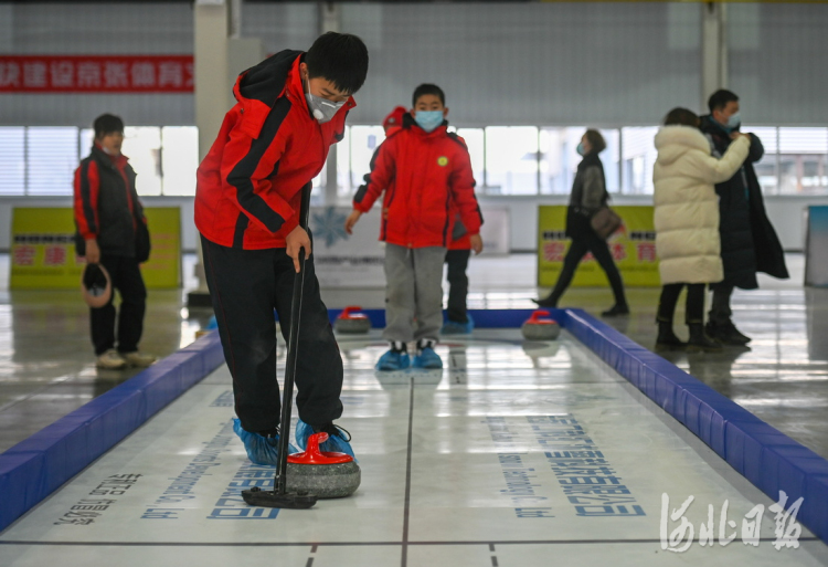 河北张家口：用心打造冰雪产业“产学研用一体化”基地