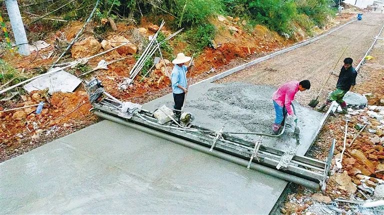 【交通】【即时快讯】白沙为41个自然村修建硬化路