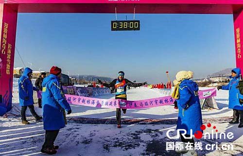 供稿【龙游天下】汤旺河“穿越林海雪原”马拉松赛鸣枪开赛