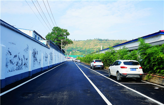 河南灵宝市涧西区西华社区获评“全国民主法治示范村（社区）”_fororder_西华社区背街小巷改造后 摄影 赵晓凡