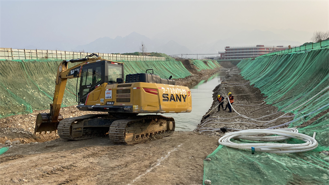 西安高新区：城市道路建设忙