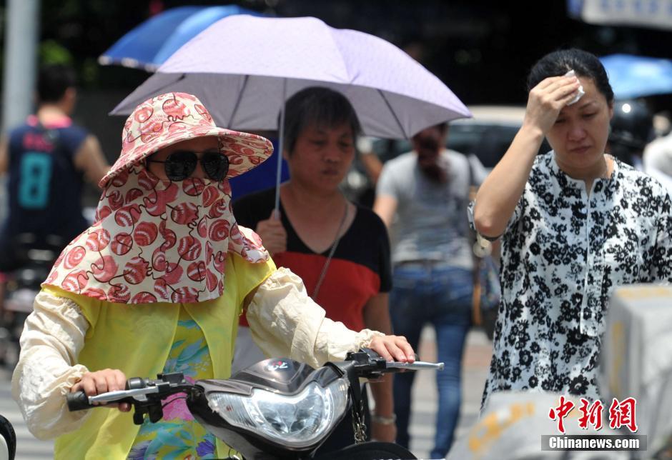 “火炉”福州迎来高温天气 最高达38℃