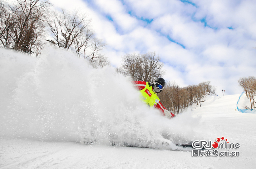 图片默认标题_fororder_长白山国际度假区滑雪场--白山市委宣传部供图