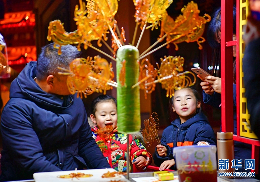 【轮播图】河南濮阳：濮水小镇夜景分外迷人