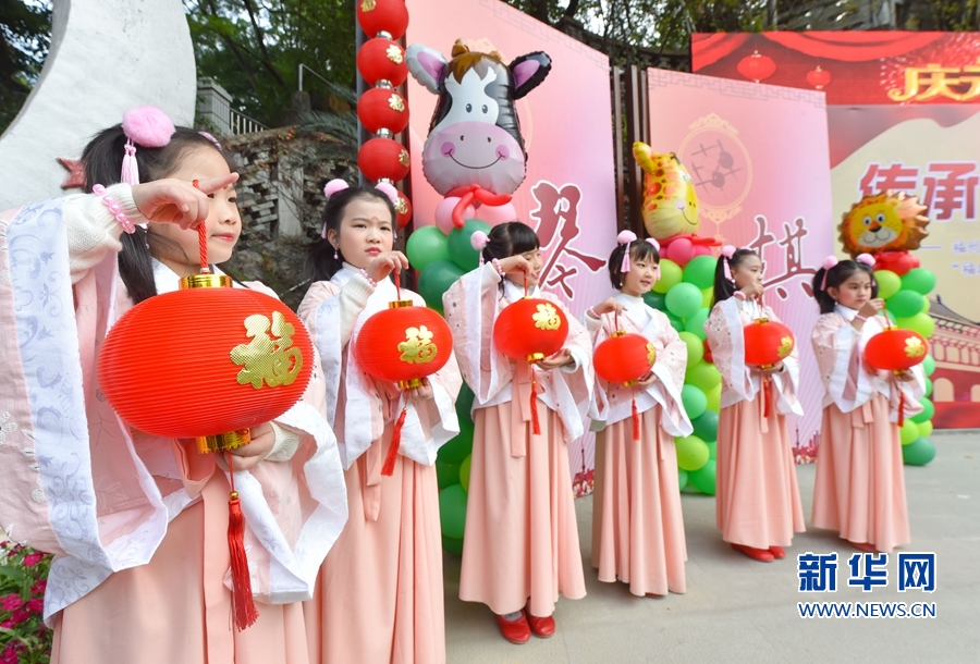 校园书香雅韵迎新年