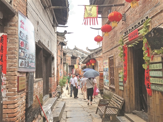 古道新村放光彩——从岔山村变迁看富川旅游扶贫产业发展