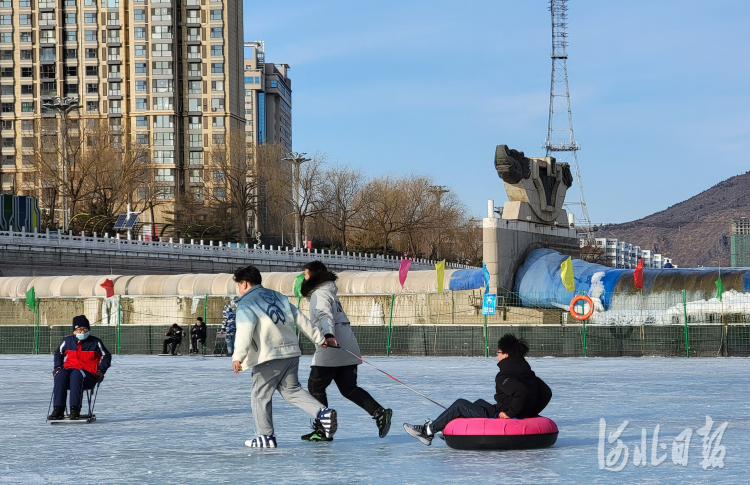 聚焦北京冬奥会｜相约冬奥 全民上冰雪