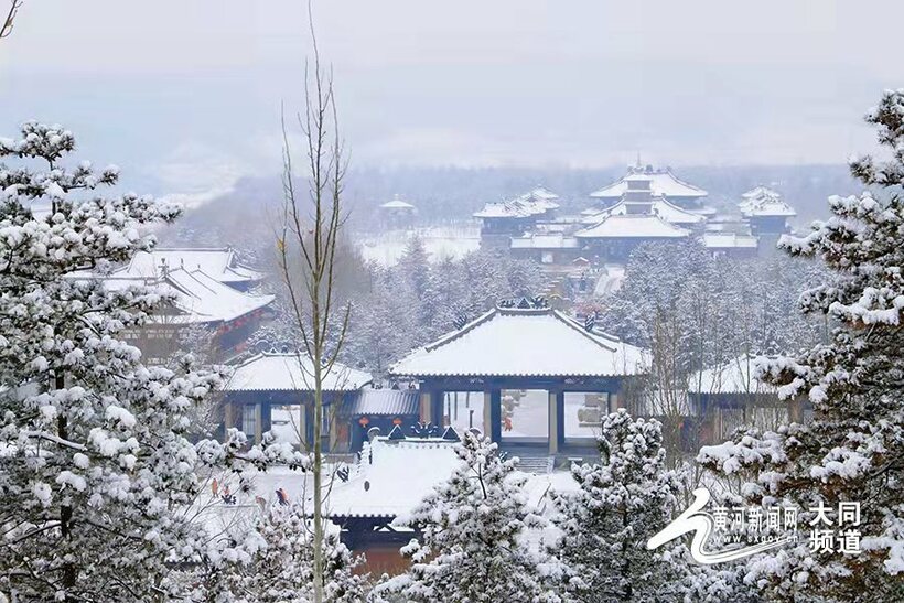 春雪 妆扮出别样的云冈美！