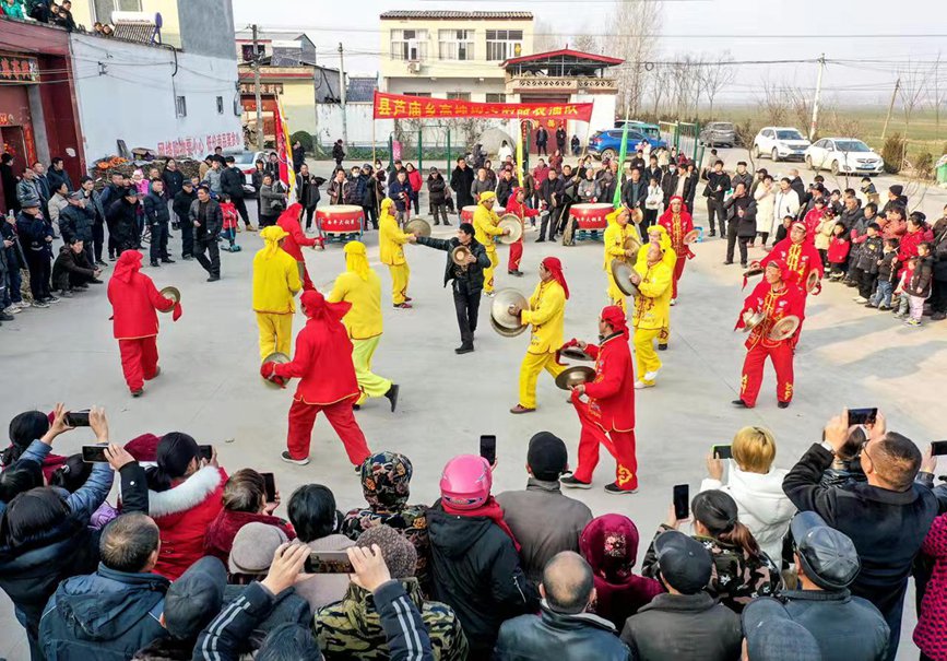 驻马店西平：锣鼓喧天闹元宵