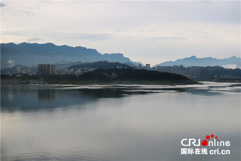 【湖北】【CRI原创】高峡出平湖：宜昌三峡坝区风景如画