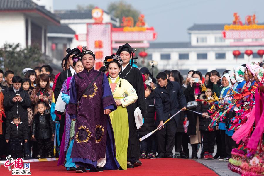 古镇周庄隆重开庄 中国第一水乡迎新年