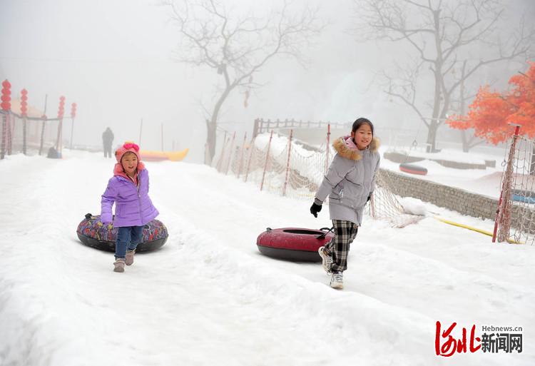 河北邢台：畅享冰雪乐