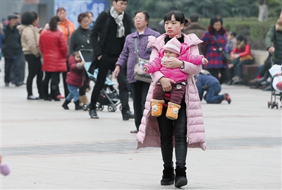 先签发【要闻】未来三天阴雨绵绵 重庆主城气温难超10℃