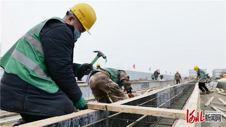 雄安体育中心项目破土开建