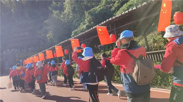 清江画廊研学教育基地获评湖北省第二批中小学生研学实践基地_fororder_02