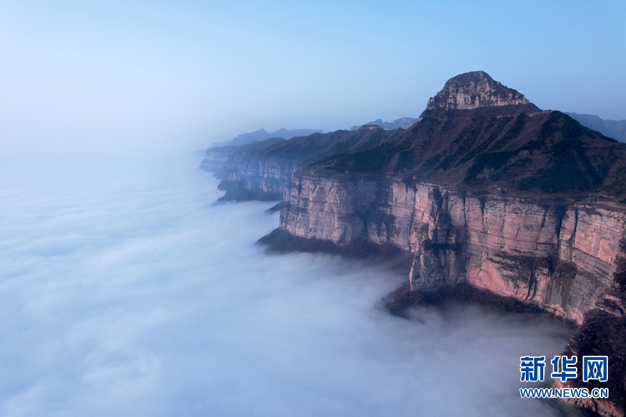 河南安阳：太行大峡谷春景如画