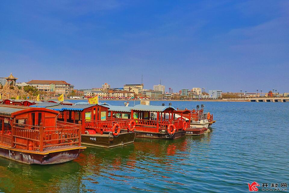 河南开封：包公湖风景优美