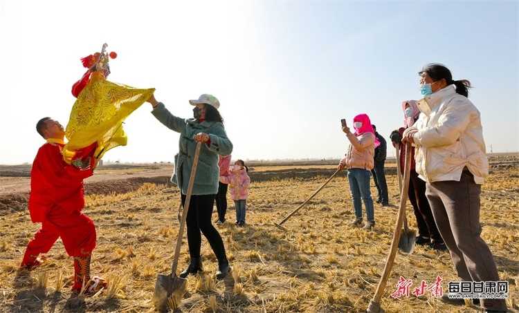 【张掖列表+文旅标题列表+移动端列表】甘州区：田间地头展非遗 热热闹闹助春耕