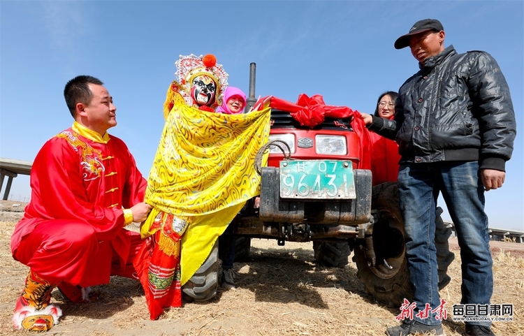 【张掖列表+文旅标题列表+移动端列表】甘州区：田间地头展非遗 热热闹闹助春耕