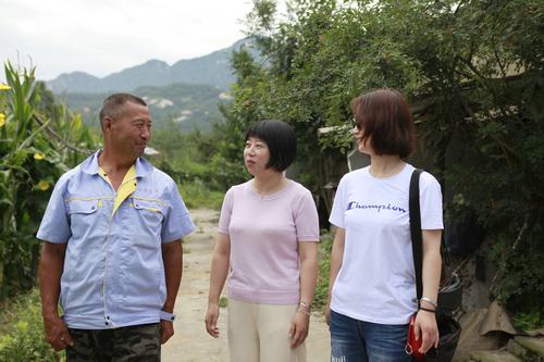 【河南供稿】河南鲁山扶贫干部王媛媛：大山深处有亲人