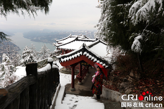 已过审【行游巴渝 图文】巫山县新年降首场大雪 壮美雪景怡人