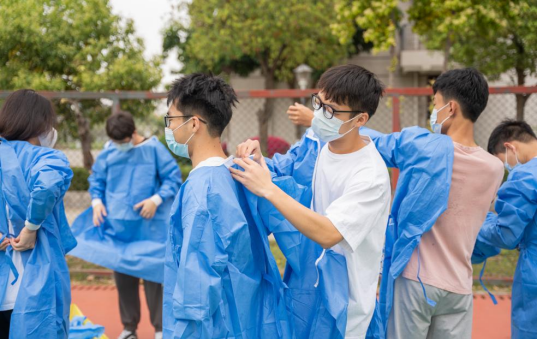 【教育频道】静“莞”战疫，一定能赢！广州新华学院东莞校区开展全员核酸检测