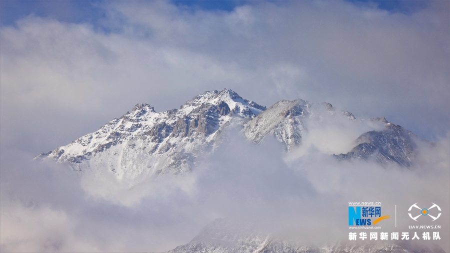 【“飞阅”中国】祁连山“浴”春雪 云雾缭绕若仙境