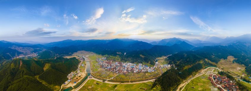 广西融水：昔日“山旮旯”今日“特色村”