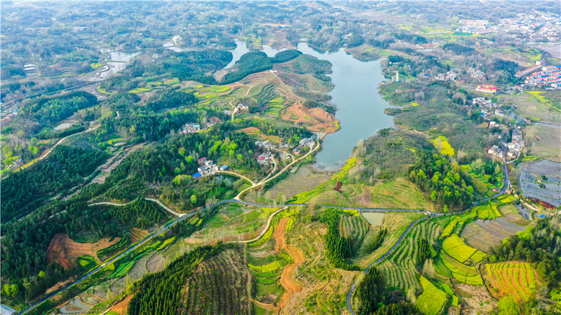 信阳光山多措并举 打造碧水蓝天 建设生态高地_fororder_山水相依.JPG