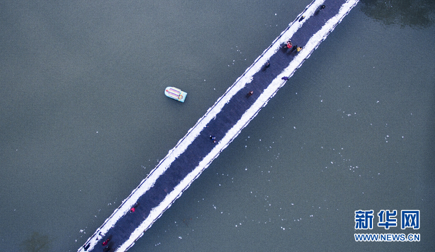 航拍合肥：雪中画