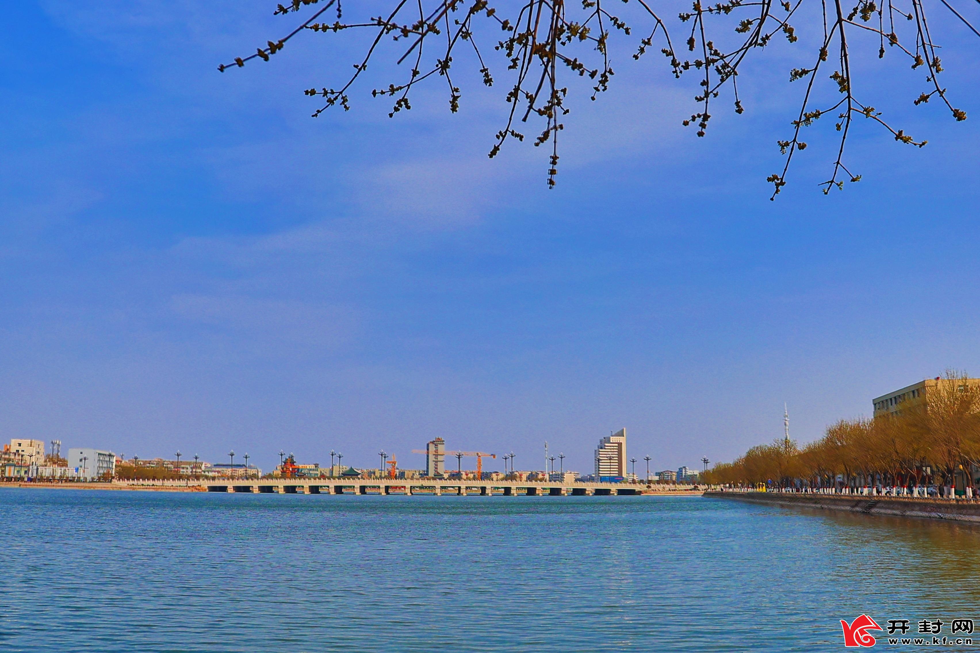 河南开封：包公湖风景优美