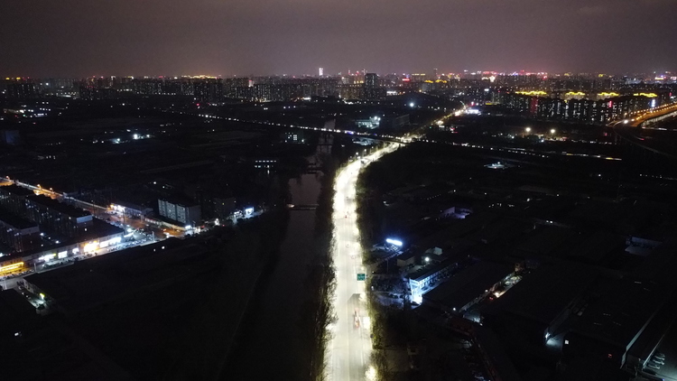 （原创）石家庄市石清路道路提升工程照明设施安装工作顺利完成_fororder_3