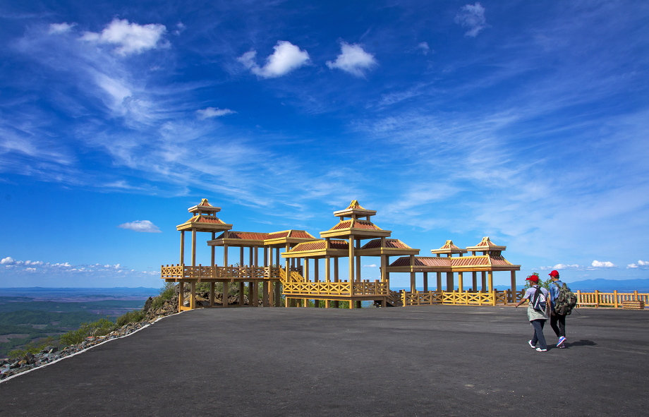 黑龙江双鸭山：大顶子山风景美如画