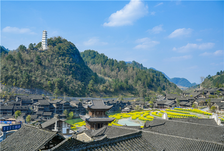 春日寻芳多彩贵州｜​春游乌江寨，游船、美食，优惠福利在等你