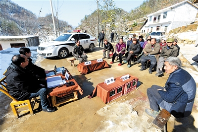 【重庆会客厅　图文】“雪地法官”