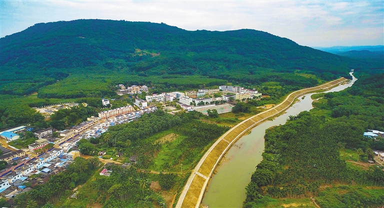 【海南视听图文】【即时快讯】琼中建立河长制推动水环境保护